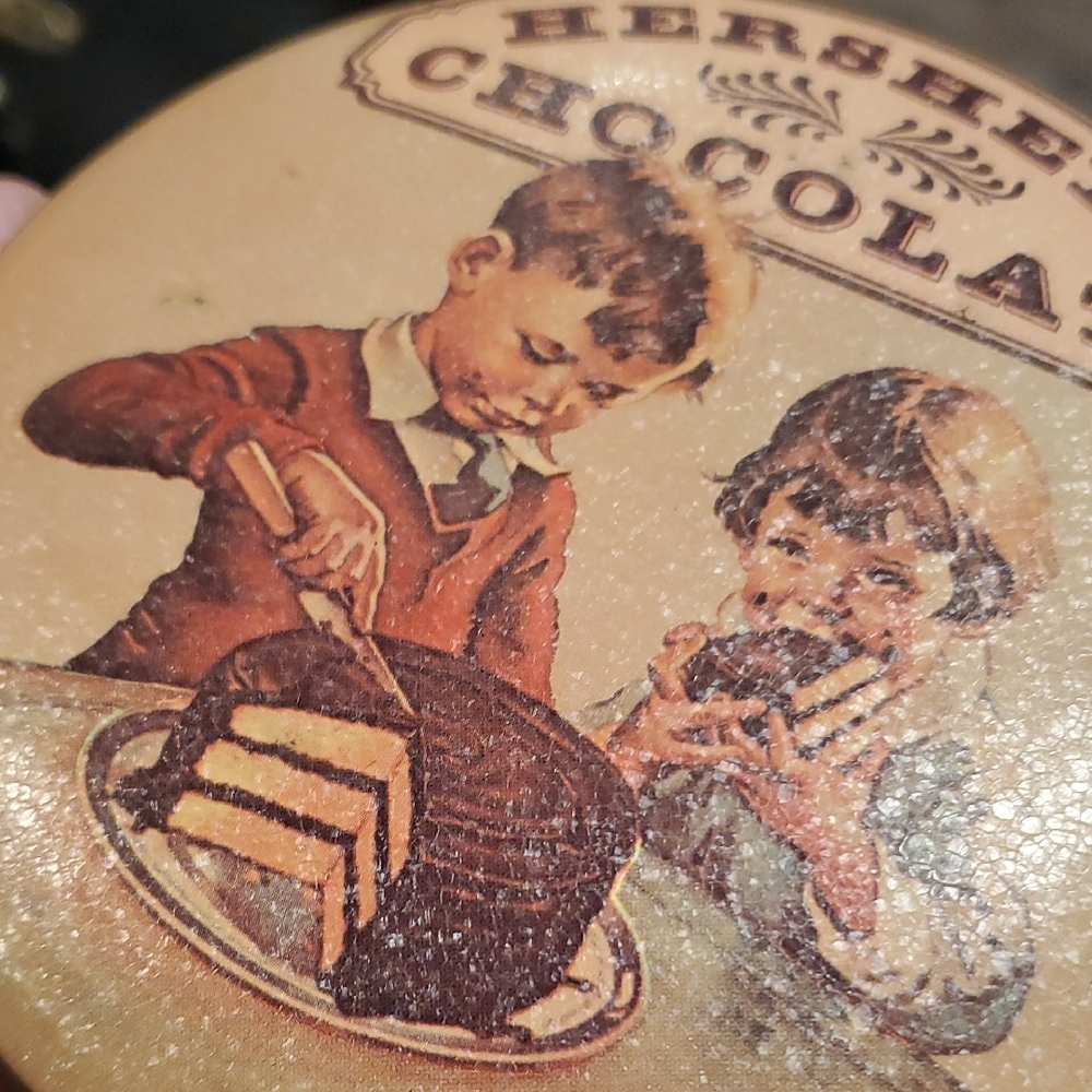 ⭐️3 For$20⭐️ Hershey's Chocolate Vintage Tin - Picture 6 of 8
